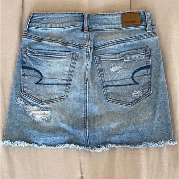 American eagle mid wash denim skirt - Picture 2 of 2